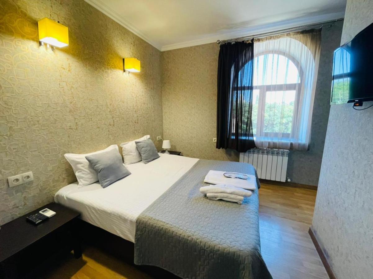My Cityhotel Тбилиси Экстерьер фото